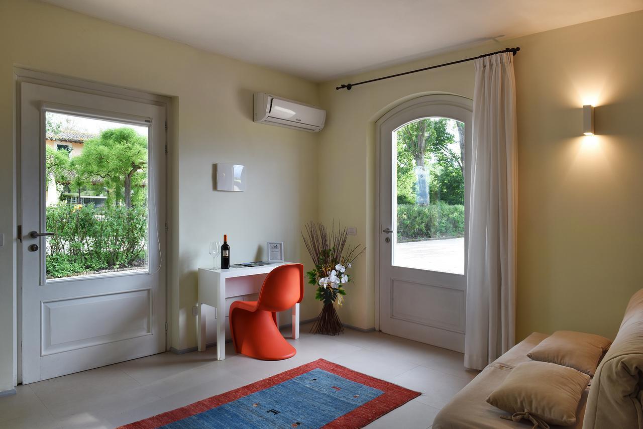 Hotel Villaggio Le Stelline Montefalco Bagian luar foto