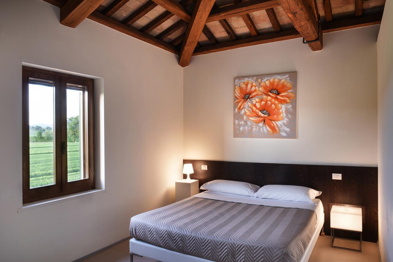 Hotel Villaggio Le Stelline Montefalco Bagian luar foto