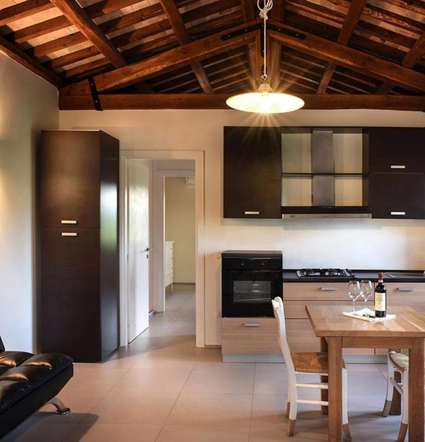 Hotel Villaggio Le Stelline Montefalco Bagian luar foto